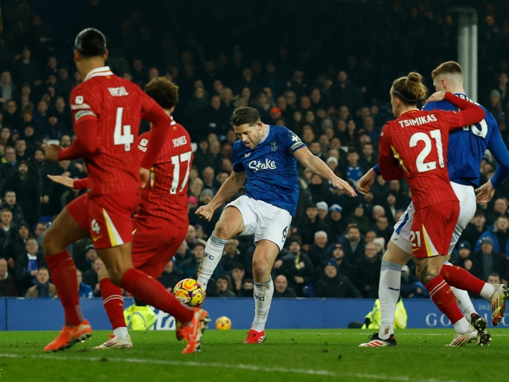 包含英超倒计时,尤文图斯今夜遗憾出局,细节引发关注,气氛紧张,身体对抗强度拉满的词条 包含英超倒计时,尤文图斯今夜遗憾出局,细节引发关注,气氛紧张,身体对抗强度拉满的词条